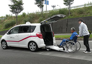 画像：車椅子のまま、ご乗車可能